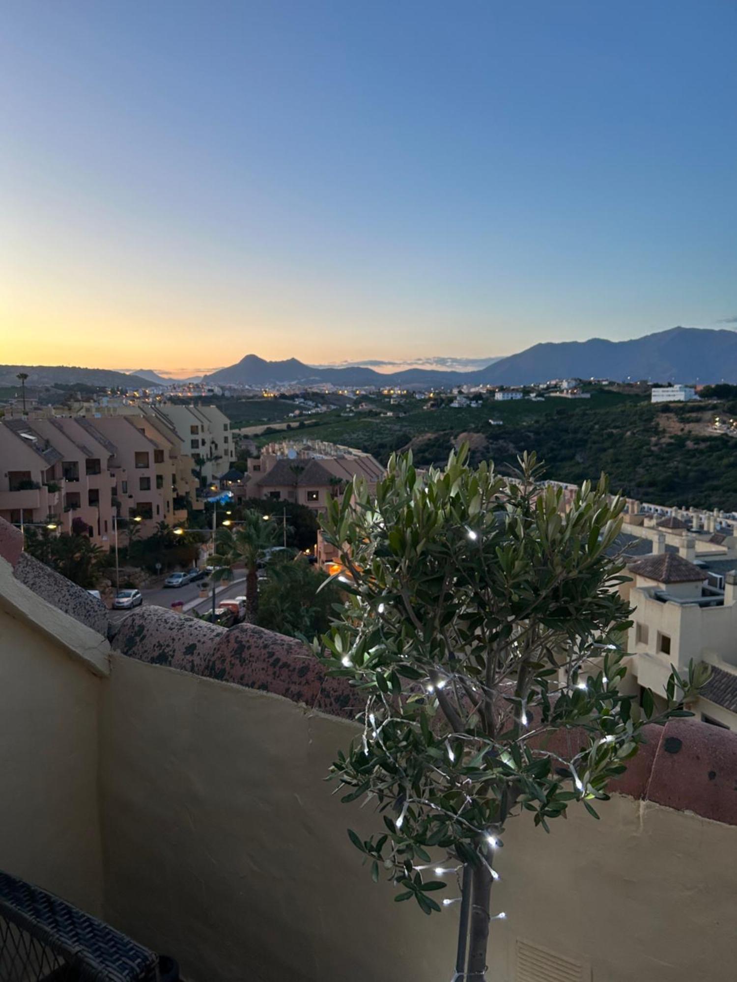 2 Bed Penthouse Apartment Manilva Luaran gambar